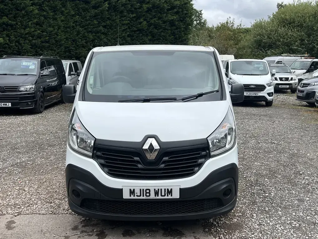 Used Renault Trafic Business 2018 White MPV