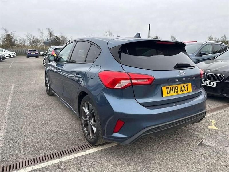 Used Ford Focus ST-Line 125 HP (91 kW) 2019 Blue Hatchback