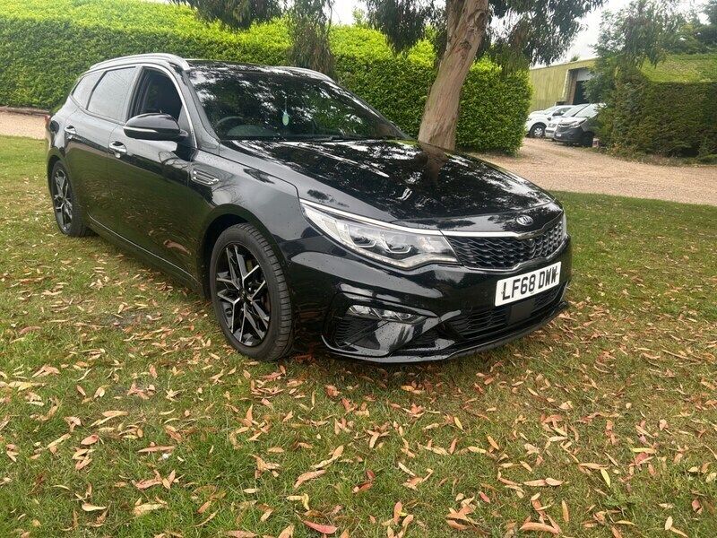 White Used 2018 Kia Optima GT-Line Estate | £7,995 - Image 1/4