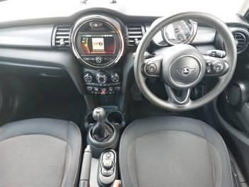 Used Mini Cooper Classic 136 HP (100 kW) 2019 White Hatchback