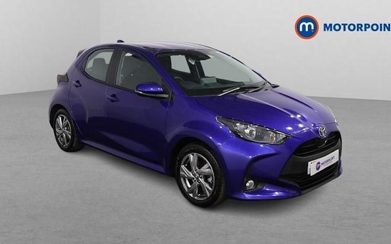 Used Toyota Yaris Hybrid 116 HP (85 kW) 2025 Blue Hatchback