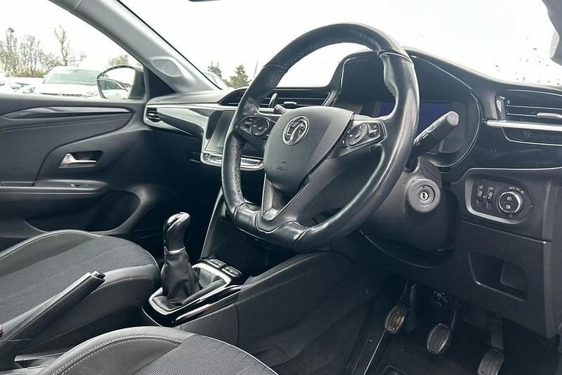 Used Vauxhall Corsa Edition 75 HP (55 kW) 2021 Black Hatchback