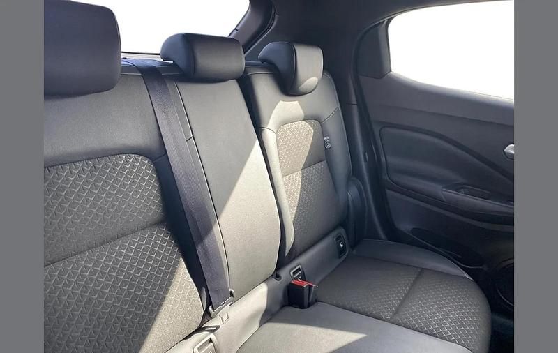 Used Nissan Juke N-Connecta 112 HP (82 kW) 2023 White SUV