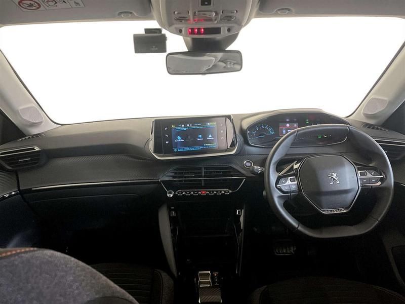 Used Peugeot e-208 Active+ 100 kW (136 HP) 2023 White Hatchback