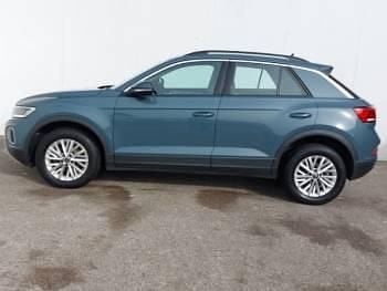 Used VW T-Roc Life 110 HP (80 kW) 2023 Blue SUV