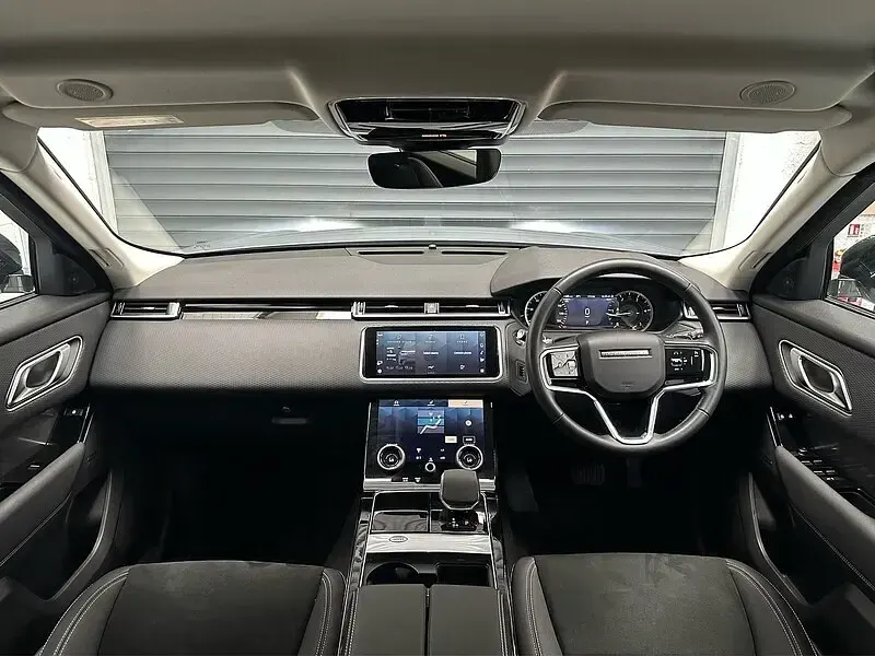 Used Land Rover Range Rover Velar 201 HP (147 kW) 2023 Silver SUV