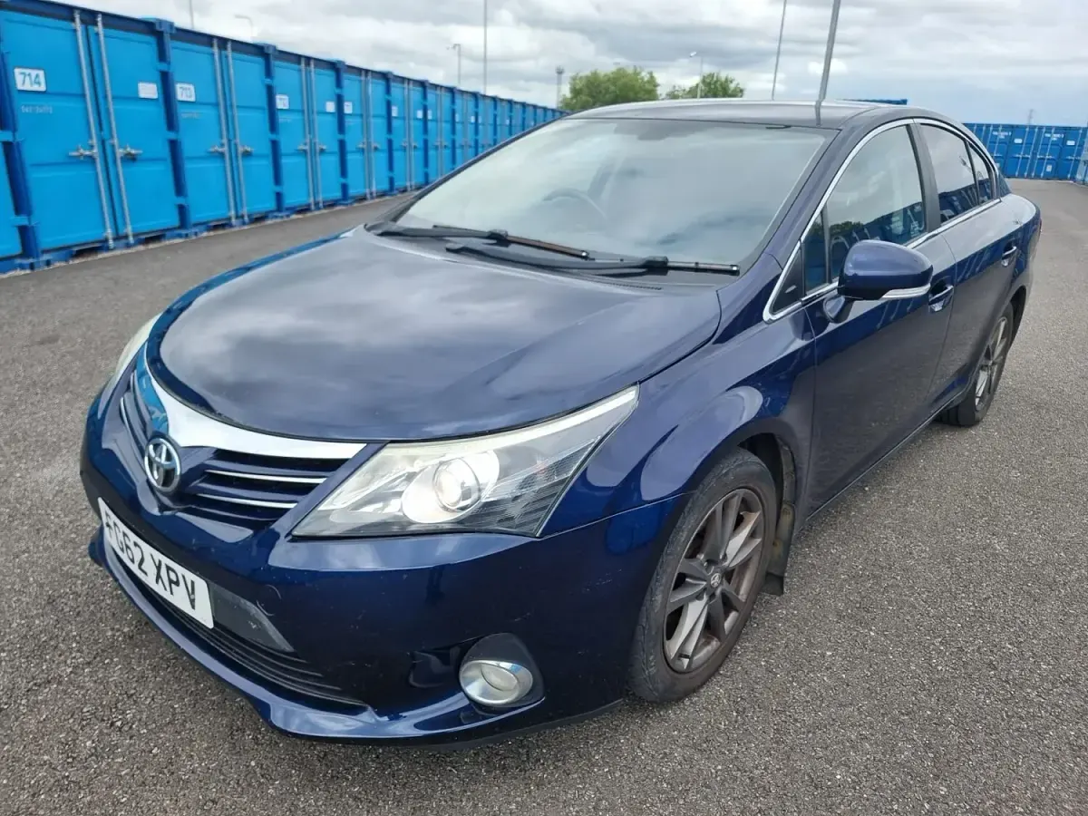 Used Toyota Avensis 2012 Blue Sedan