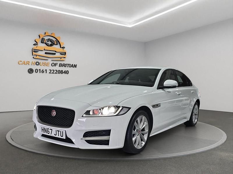 Used Jaguar XF R-Sport 180 HP (132 kW) 2018 White Sedan