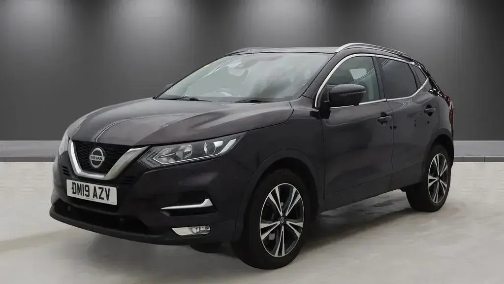 Used Nissan Qashqai N-Connecta 160 HP (117 kW) 2019 Black SUV