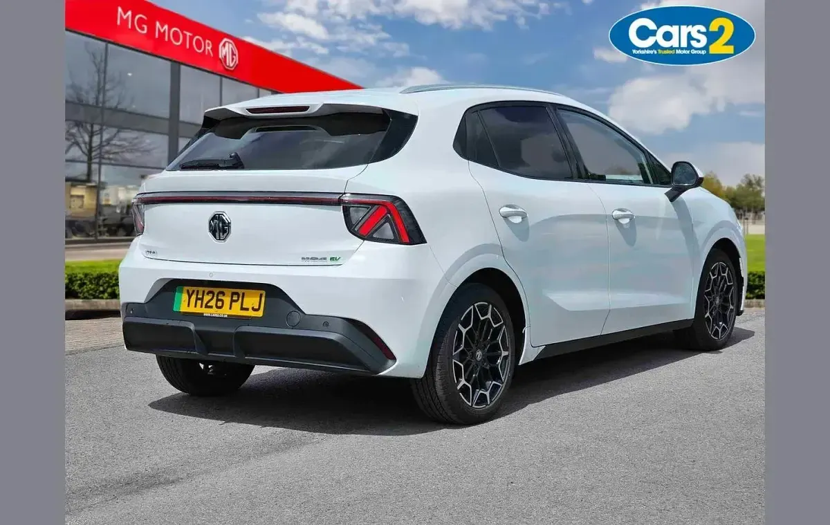Used MG MG4 EV 319 kW (435 HP) 2026 White Hatchback