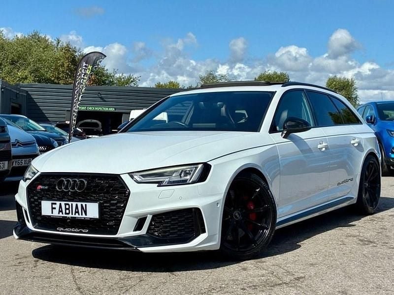 White Used 2018 Audi RS4 Advanced Estate | £36,999 (Good price) - Image 1/4
