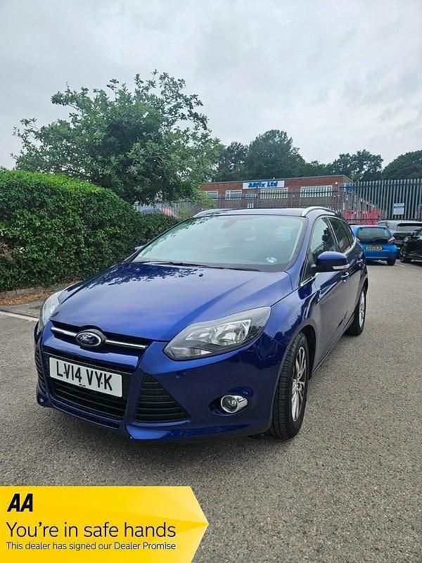 Blue Used 2014 Ford Focus Titanium Estate | £3,995 (Fair price) - Image 1/3