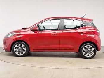 Gebraucht Hyundai i10 Advanced 63 PS (46 kW) 2025 Rot Kleinwagen