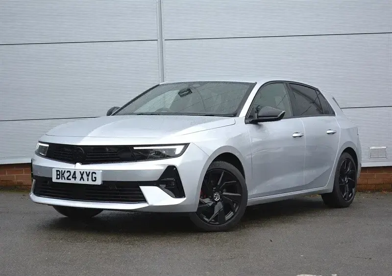 Used Vauxhall Astra S 130 HP (95 kW) 2024 Silver Hatchback