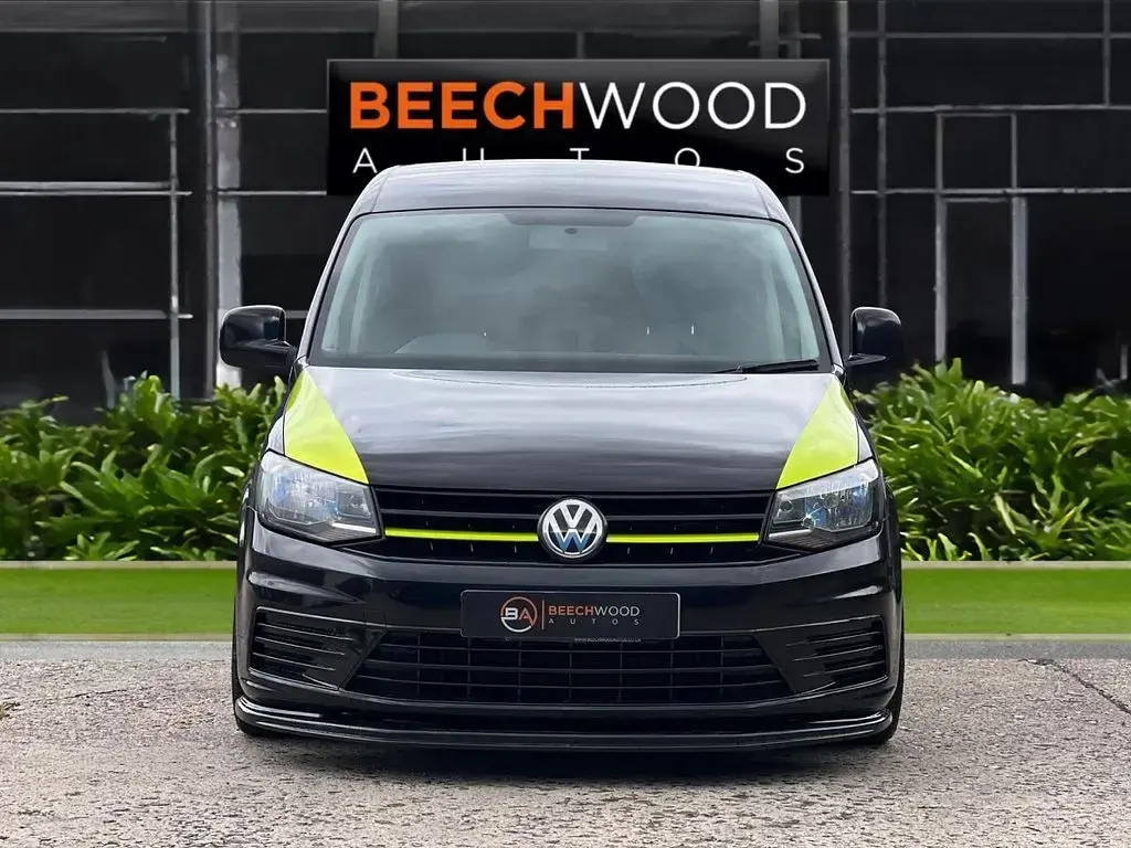 Used VW Caddy Startline 122 HP (89 kW) 2019 Black MPV
