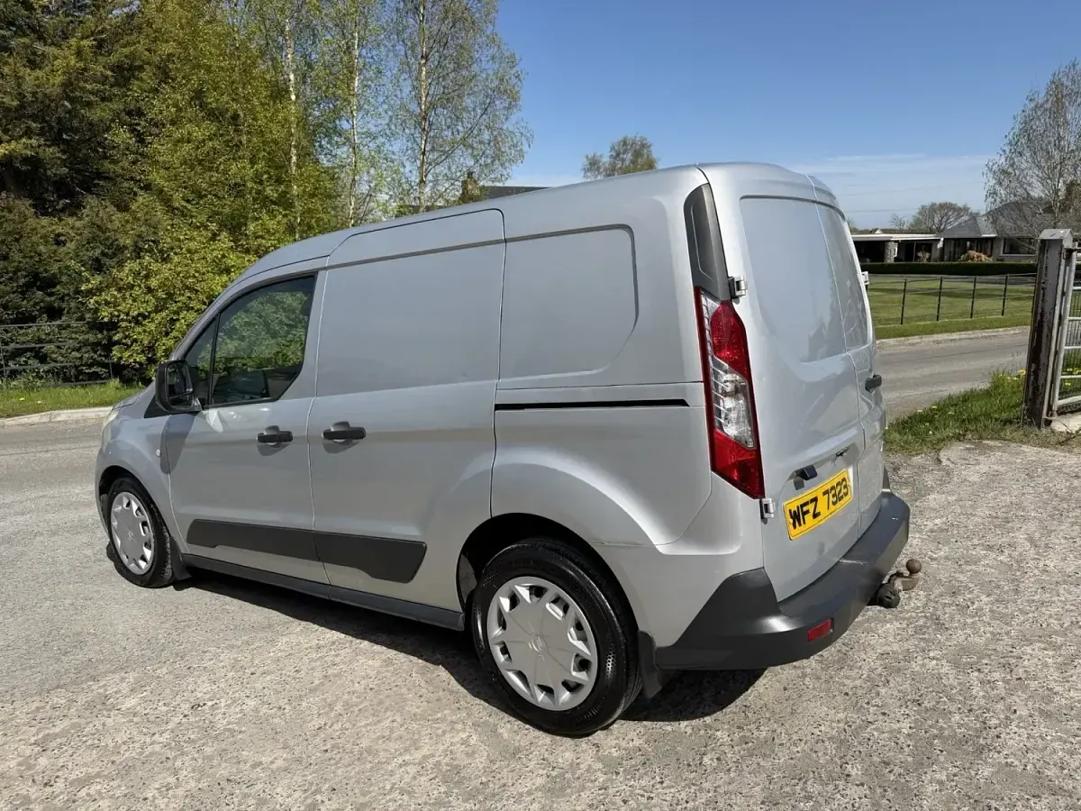 Used Ford Transit Connect Trend 95 HP (69 kW) 2015 Silver MPV