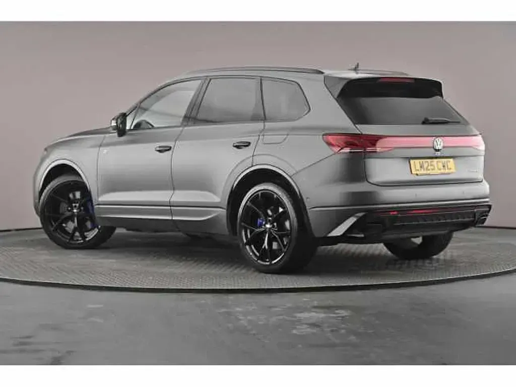 Used VW Touareg 462 HP (339 kW) 2025 SUV
