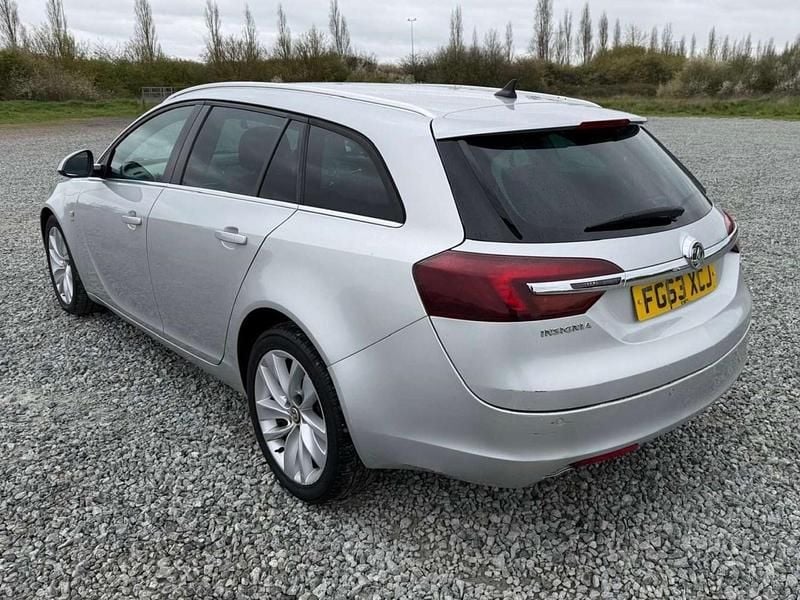 Used Vauxhall Insignia SRi 163 HP (119 kW) 2013 Silver Estate