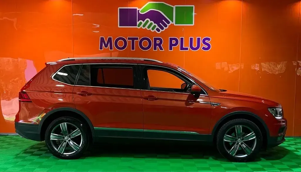 Used VW Tiguan Allspace Match 150 HP (110 kW) 2020 Orange SUV