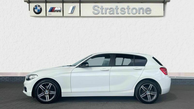 Used BMW 118 Sport Line 134 HP (98 kW) 2019 White Hatchback