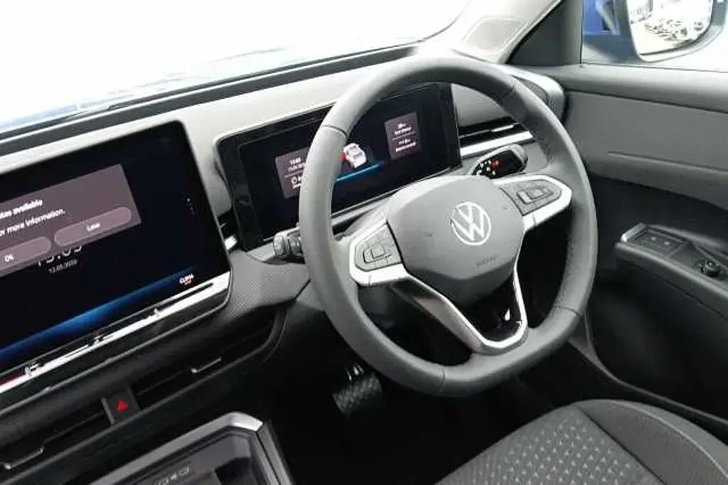 Used VW T-Roc 150 HP (110 kW) 2026 SUV