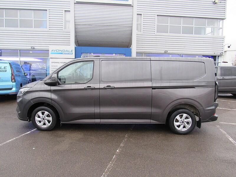 Usado Ford Transit Custom Limited 136 HP (100 kW) 2024 Cinzento Van