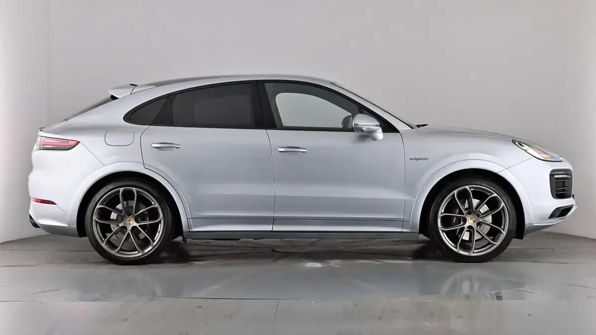 Used Porsche Cayenne 2023 Silver SUV