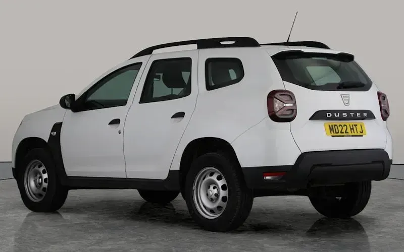 Used Dacia Duster Essentiel 90 HP (66 kW) 2022 White SUV