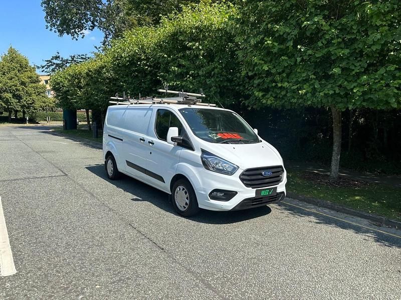White Used 2019 Ford Transit Custom Trend Van | £8,750 (Fair price) - Image 1/4