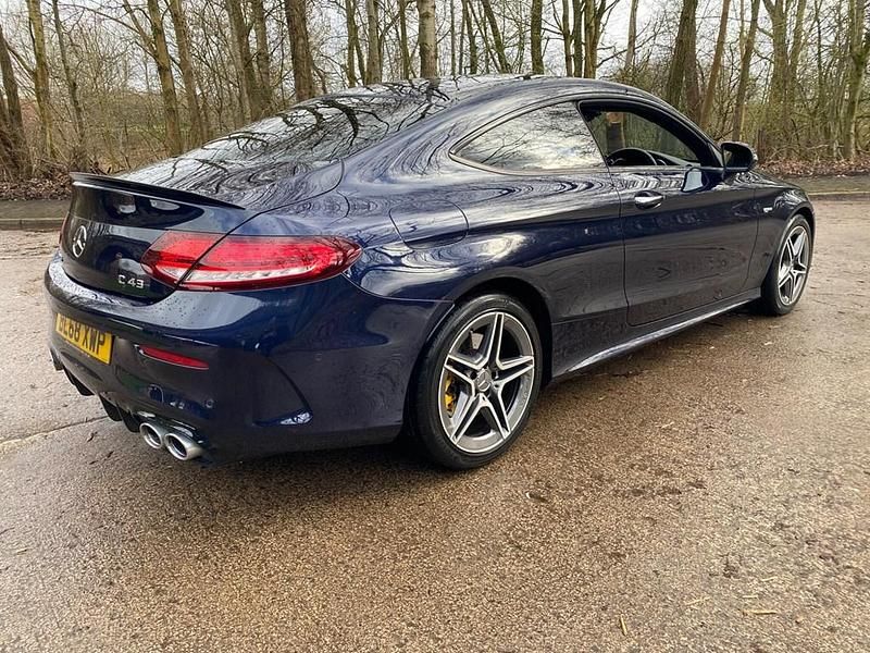 Begagnad Mercedes C43 AMG Premium Plus 2019 Blå Sportkupé
