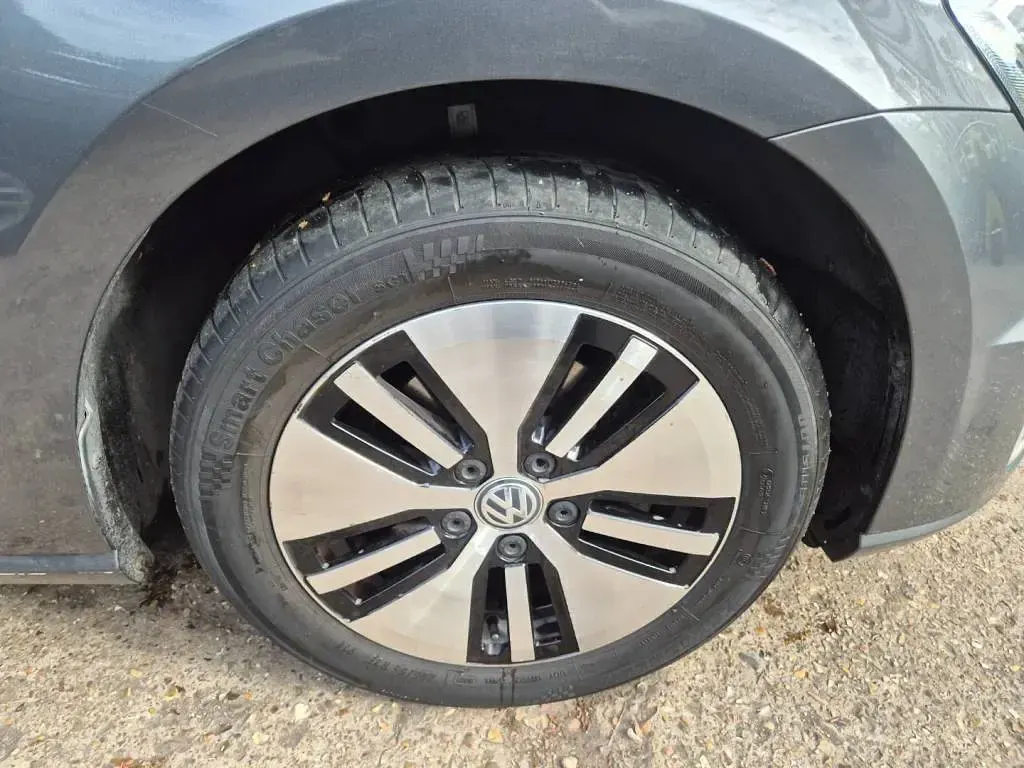 Used VW e-Golf 99 kW (135 HP) 2020 Grey Hatchback