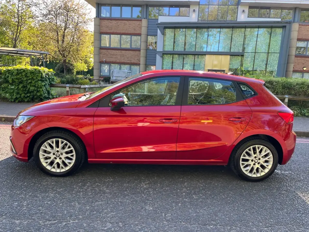 Begagnad Seat Ibiza 2018 Röd Halvkombi