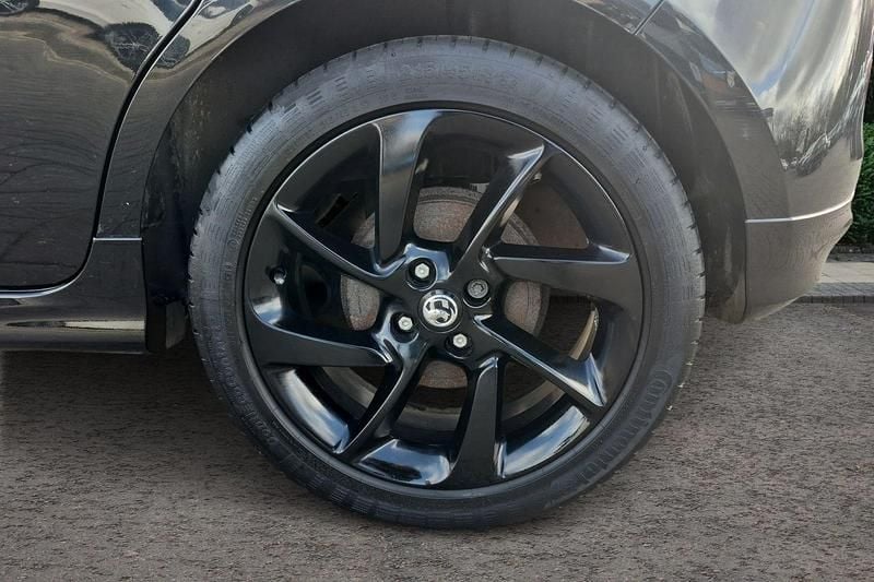 Used Vauxhall Corsa SRi 90 HP (66 kW) 2019 Black Hatchback