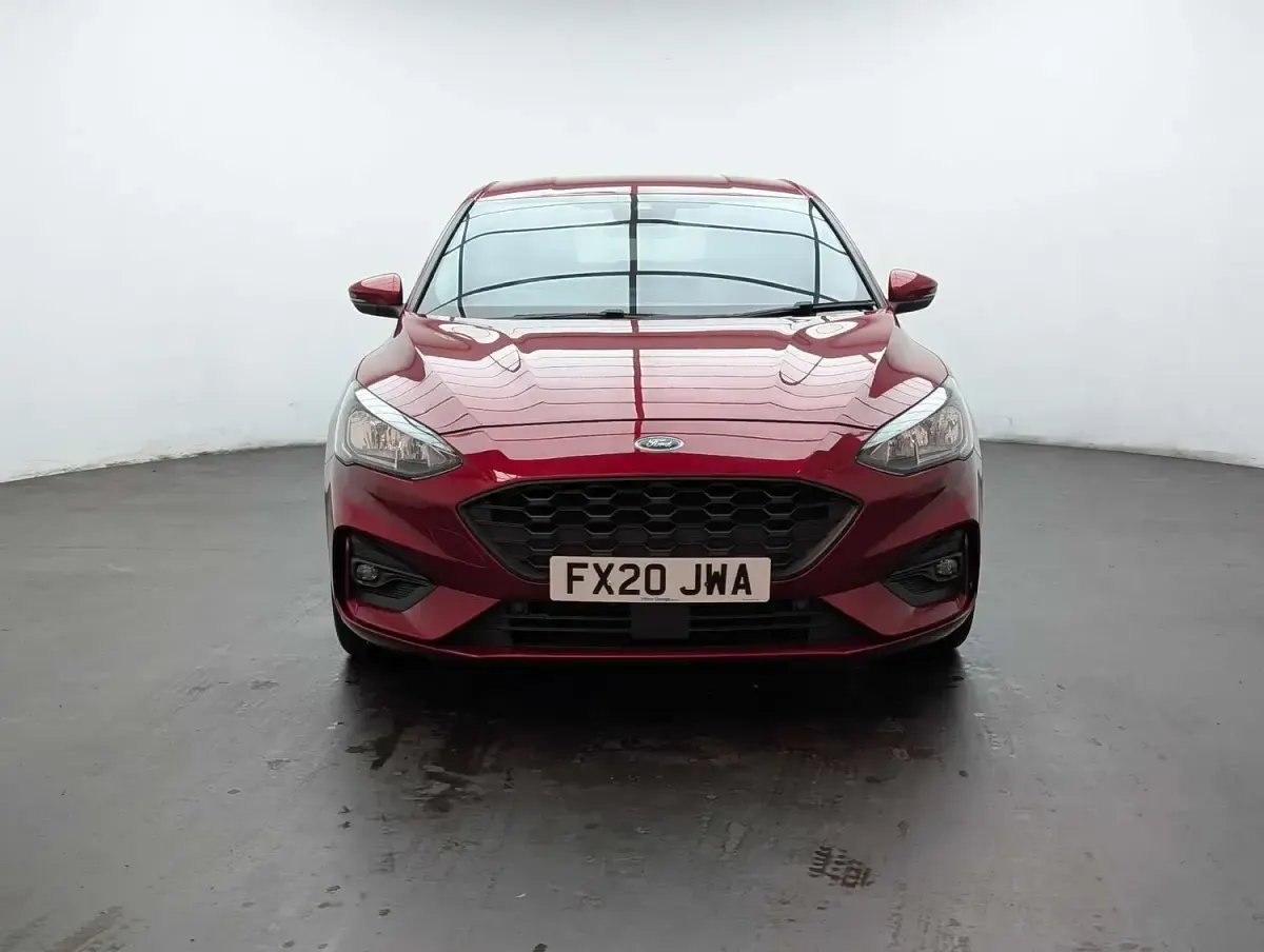 Used Ford Focus ST-Line X 120 HP (88 kW) 2020 Red Hatchback