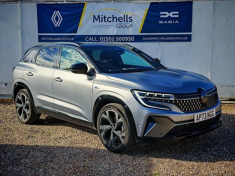 Shadow grey with black roof Used 2024 Renault Austral Techno Esprit Alpine SUV | £24,995 (Fair price) - Image 1/1