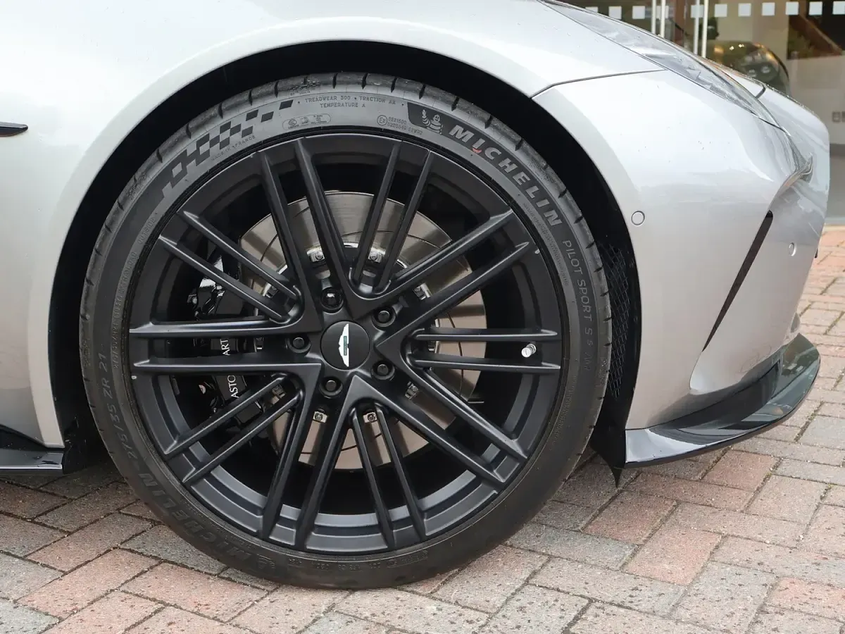 New Aston Martin V8 Vantage 2026 Silver Cabriolet