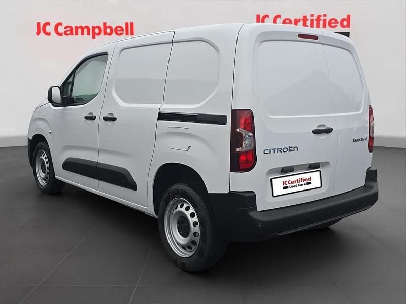 New Citroën Berlingo 101 HP (74 kW) 2026 White MPV