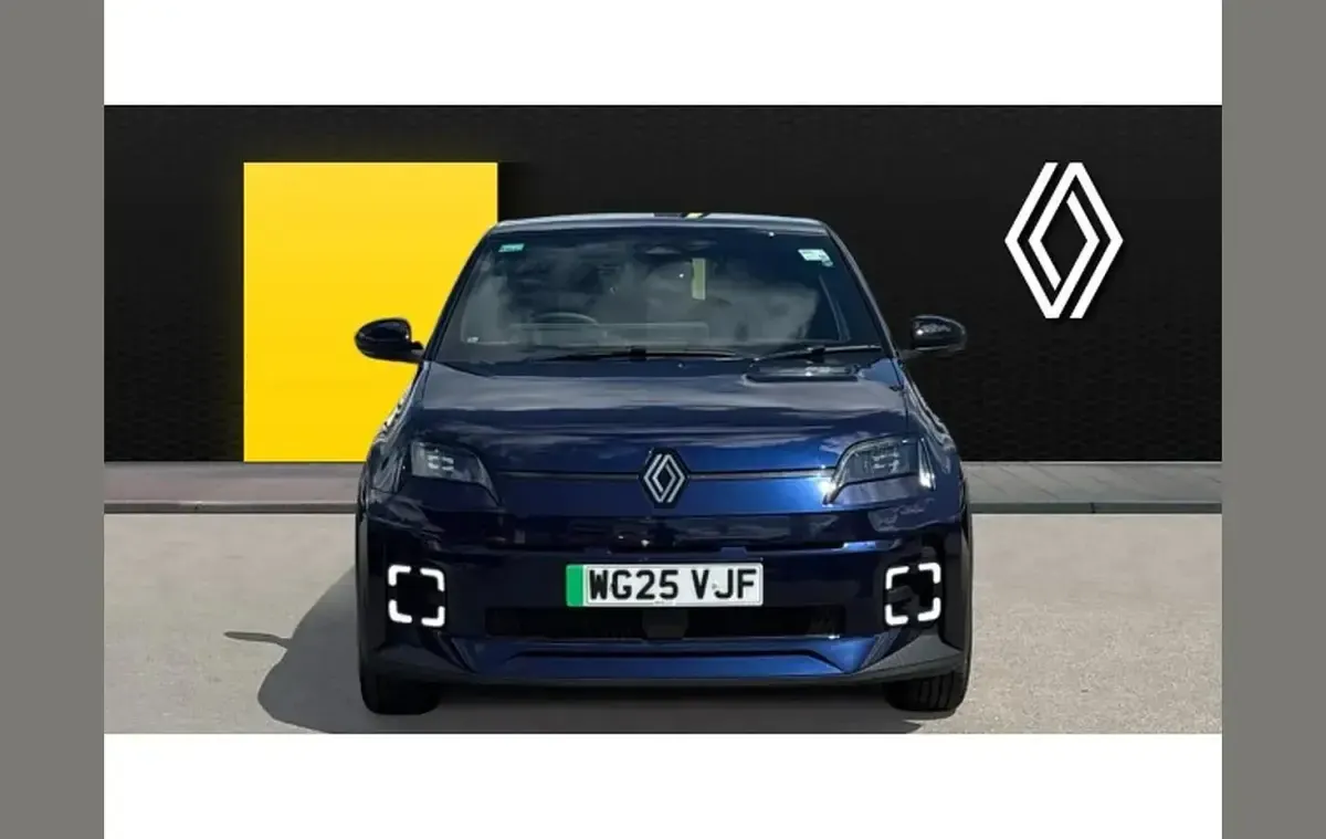 New Renault R5 Komfort 110 kW (150 HP) 2025 Other Hatchback