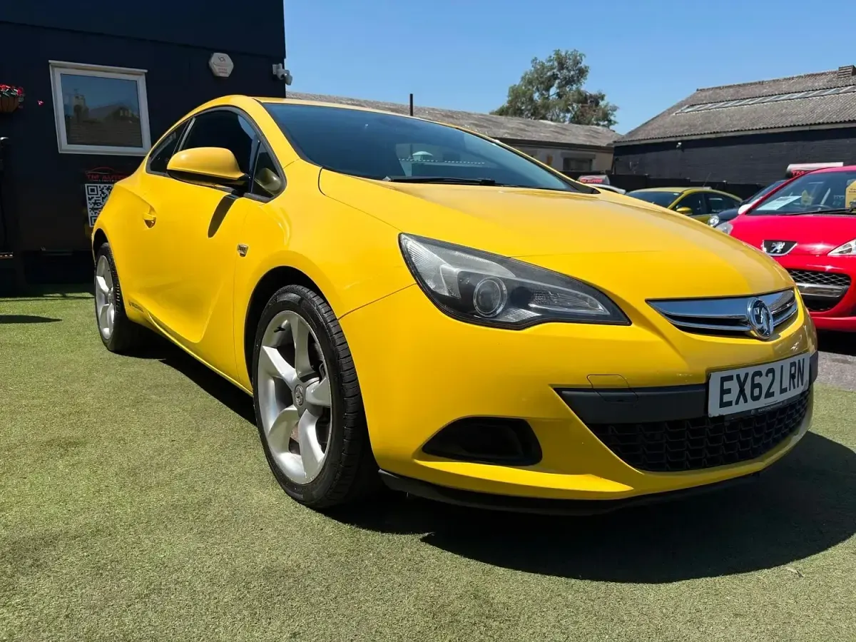 Used Vauxhall Astra GTC Sport 2012 Yellow Hatchback