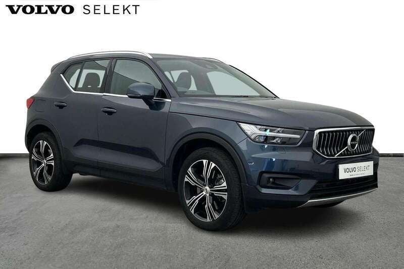 Blue Used 2022 Volvo XC40 Inscription SUV | £27,100 (Fair price) - Image 1/3