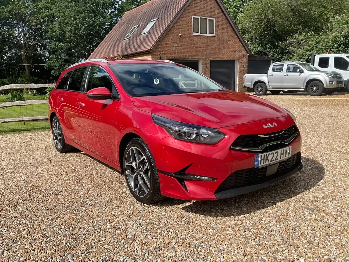 Used Kia Ceed 2022 Red Hatchback