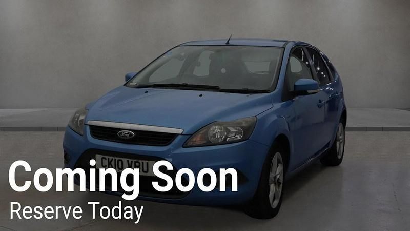 Used Ford Focus Zetec 2010 Blue Hatchback