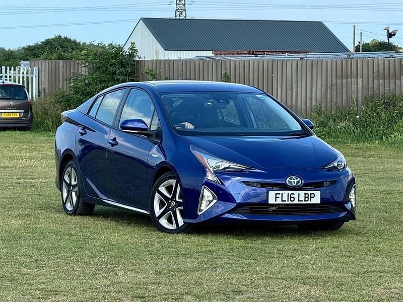 Blue Used 2016 Toyota Prius Hatchback | £11,990 (Fair price) - Image 1/4