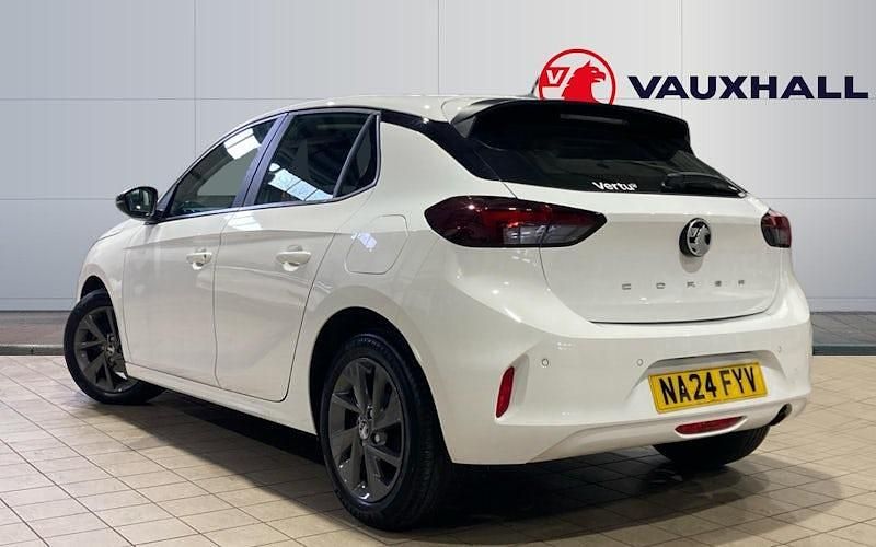 Used Vauxhall Corsa Design Edition 75 HP (55 kW) 2024 White Hatchback