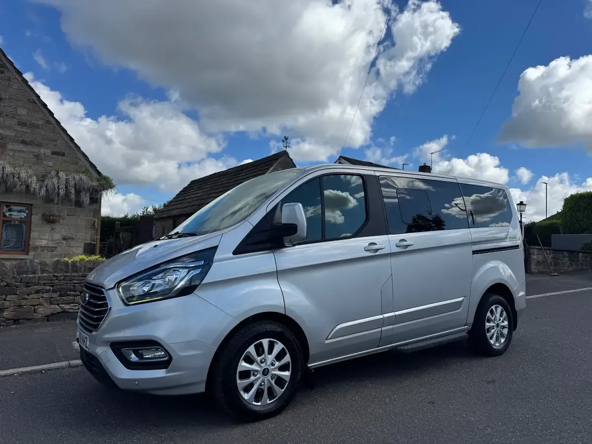 Used Ford Tourneo Custom Titanium 2018 Silver Van