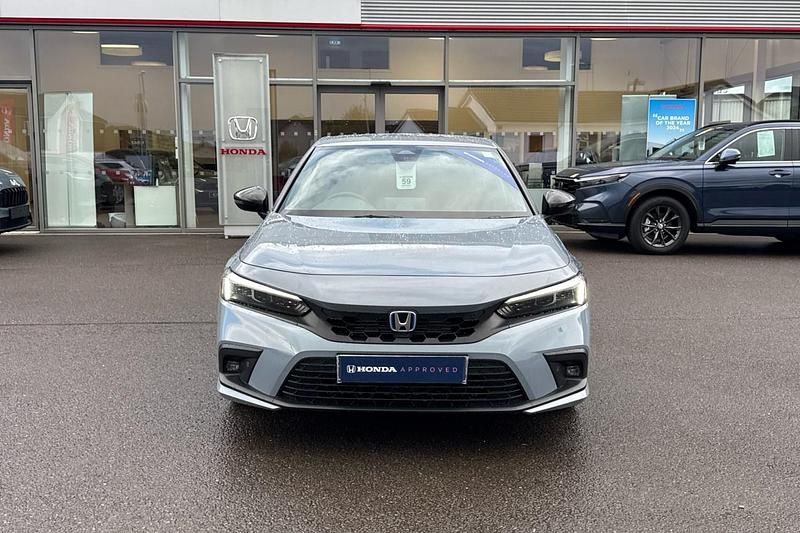 Begagnad Honda Civic Sport 143 HK (105 kW) 2025 Grå Halvkombi