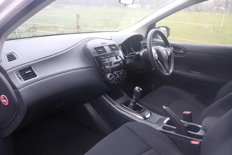 Used Nissan Pulsar Visia 2016 White Hatchback