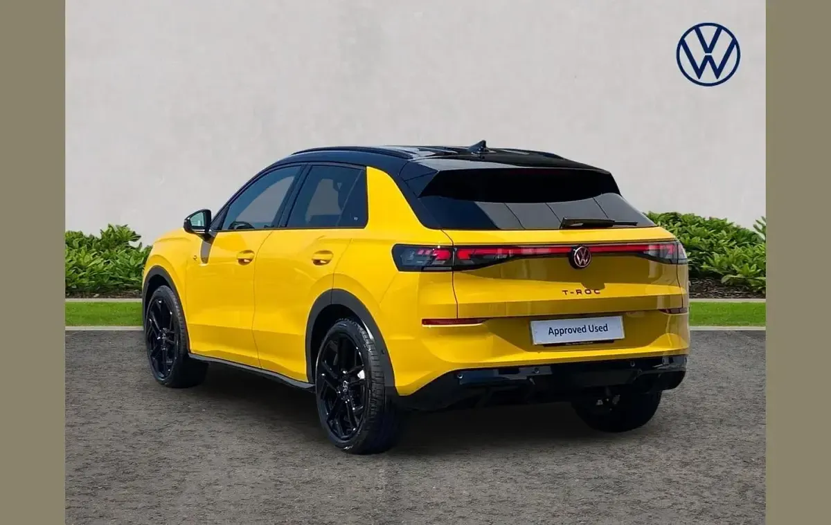 New VW T-Roc R-line 147 HP (108 kW) 2026 Yellow SUV