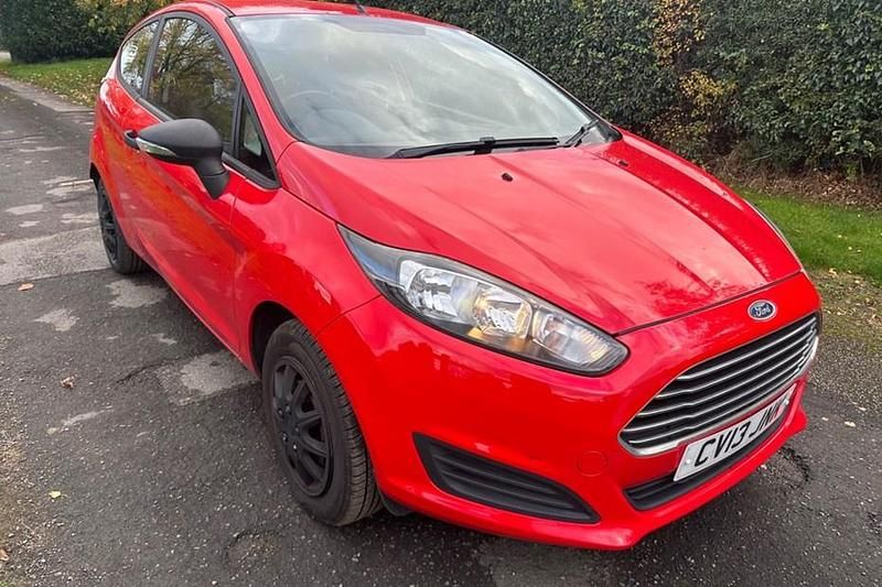 Red Used 2013 Ford Fiesta Studio Hatchback | £2,195 (Fair price) - Image 1/1