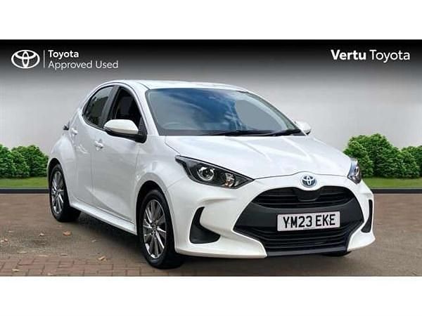 Used 2023 Toyota Yaris Hatchback | £16,114 (Good price) - Image 1/4